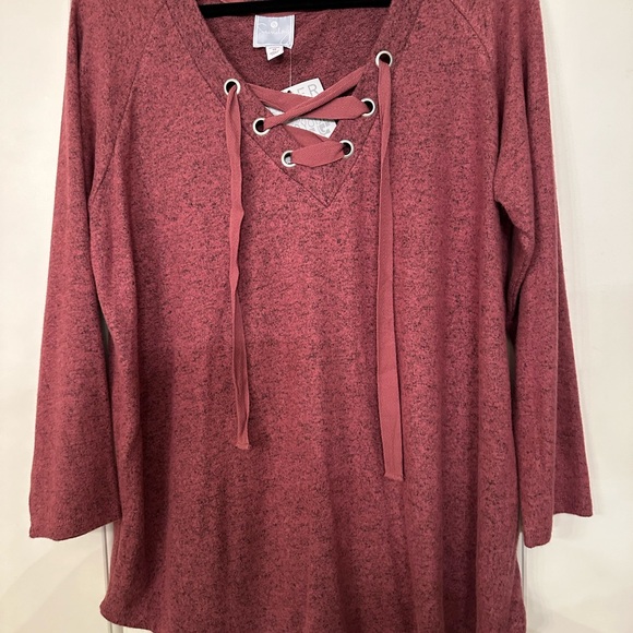 Dress Barn Sunday Women’s Rose V-Neck Knit Top NWT Size 1X Rose Kni - Picture 2 of 10